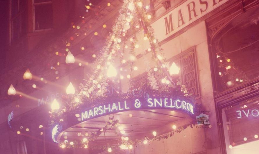 Marshall & Snelgrove Entrance